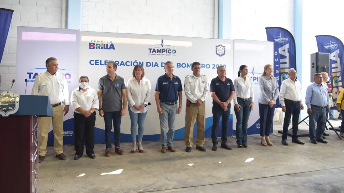 Reconoce Chucho Nader la Diaria Labor de los Bomberos de Tampico