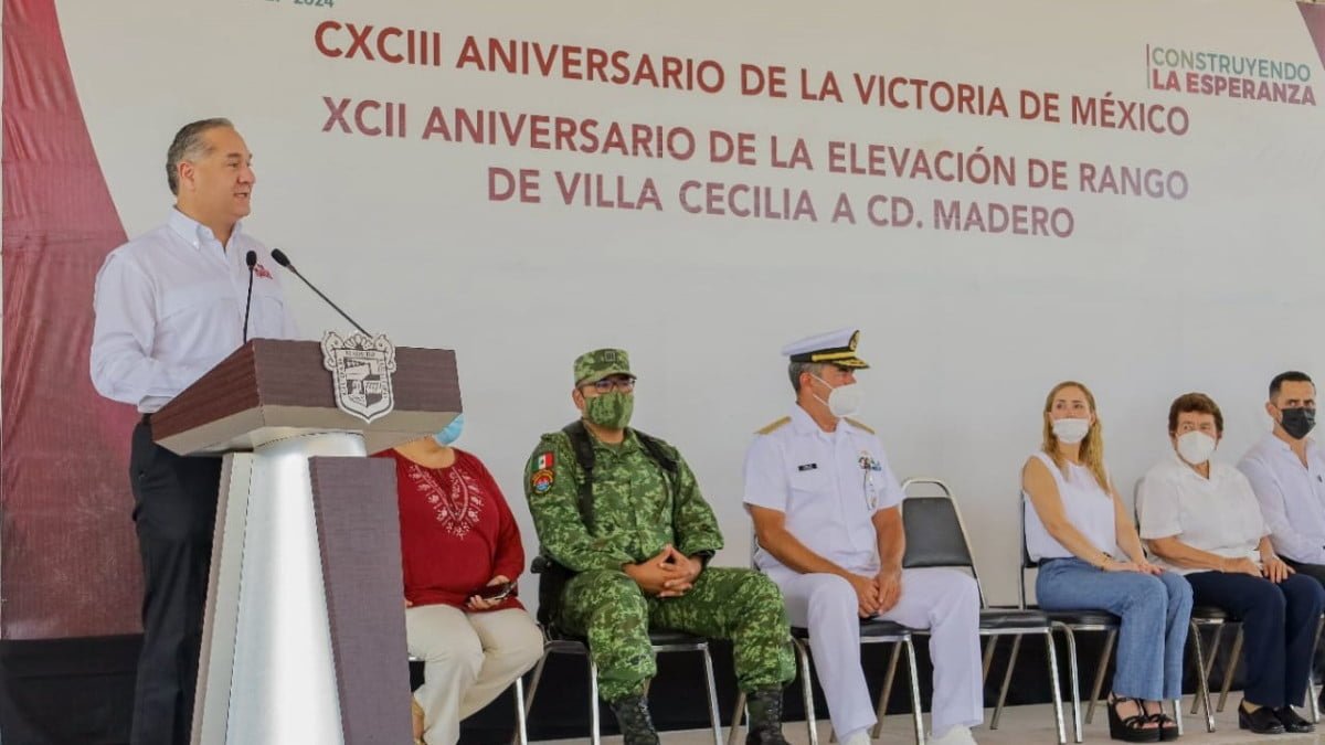 Encabeza Adrián Oseguera Kernion un municipio con historia y esperanza