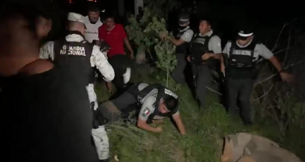 Bloquean la carretera San Fernando-Victoria y casi linchan a Guardia Nacional