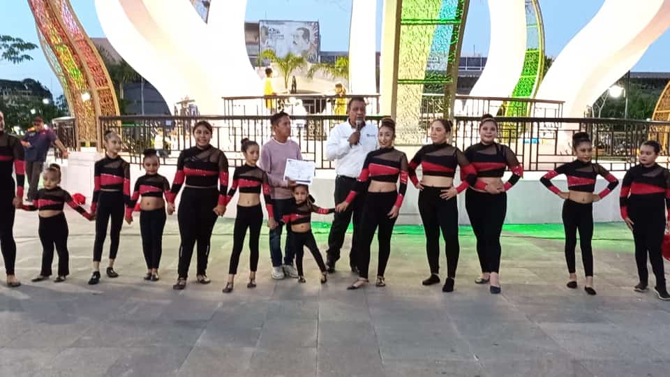 Disfrutan familias maderenses de eventos culturales