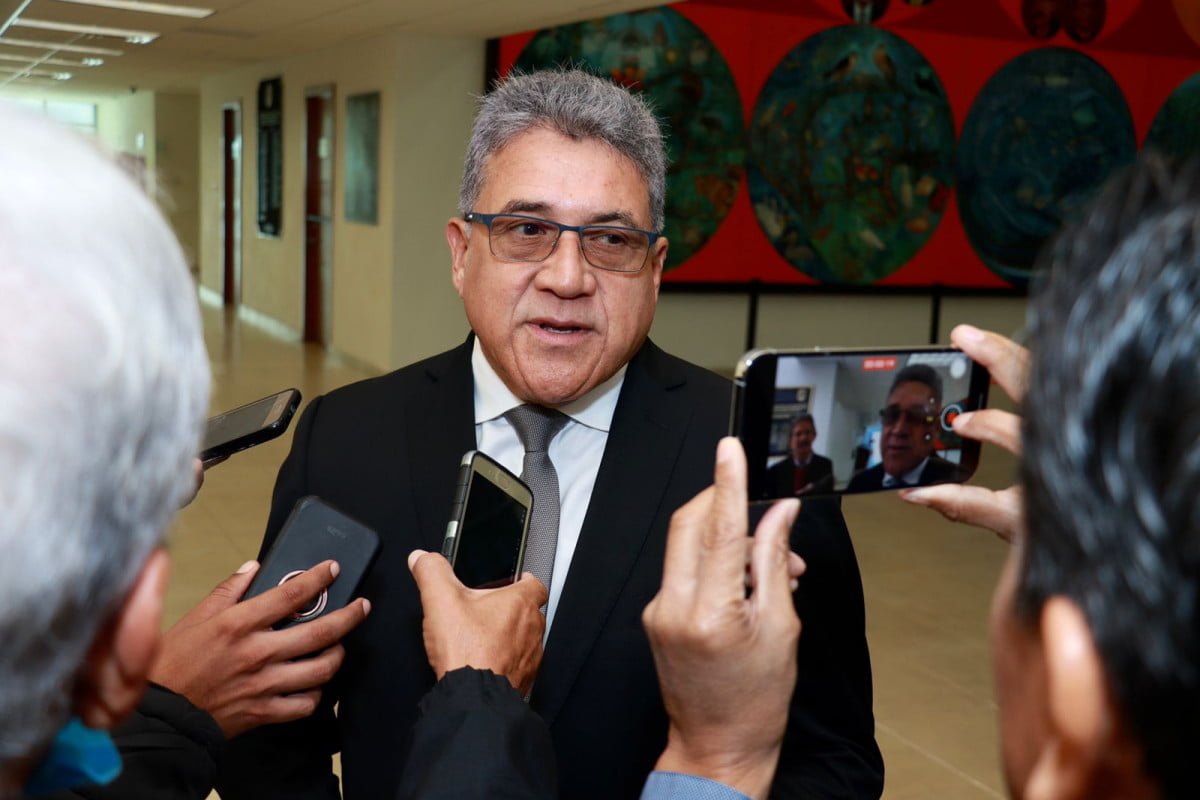 El pueblo pone y el pueblo quita: Armando Martínez