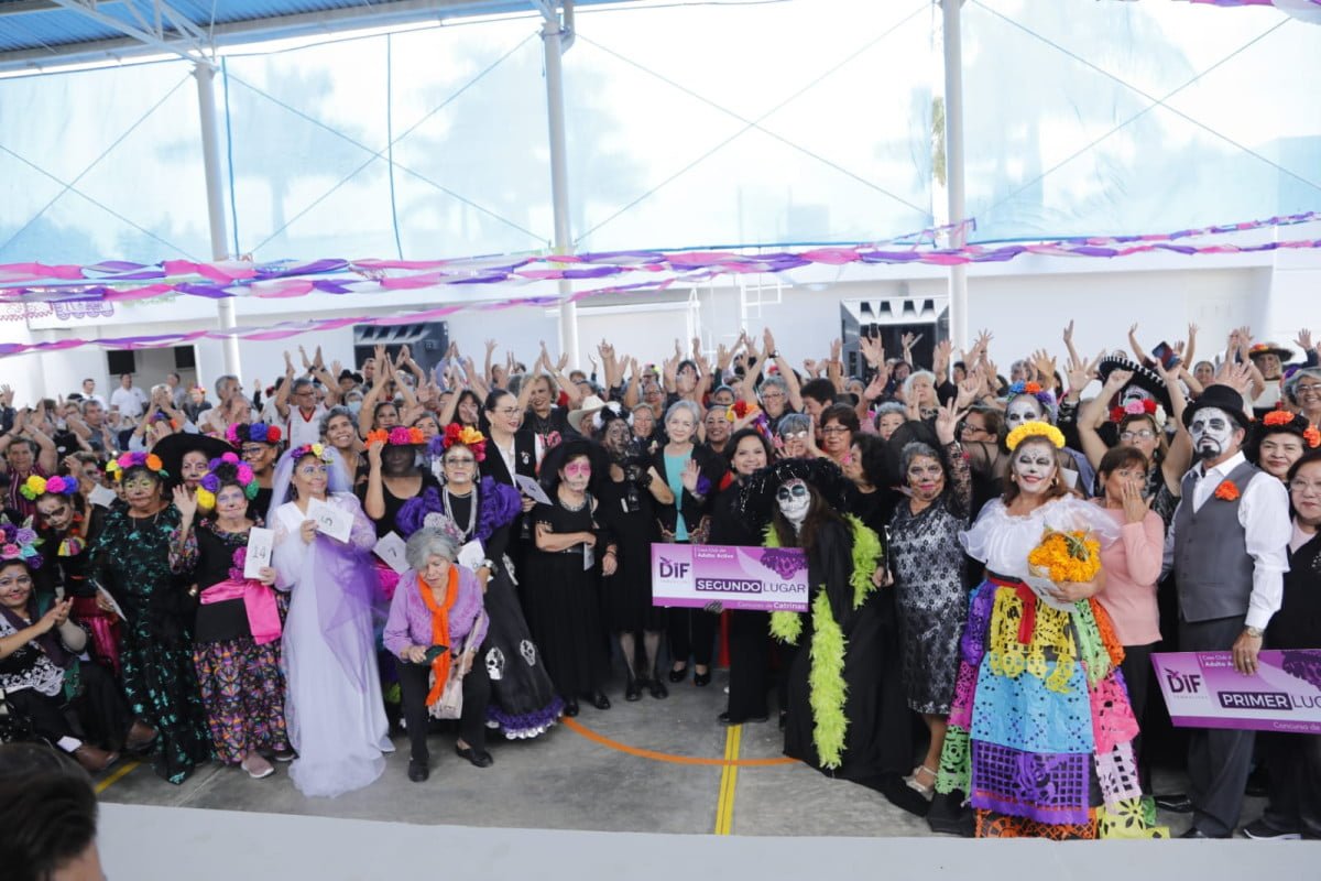Casa Club del Adulto Activo celebra el Día de Muertos