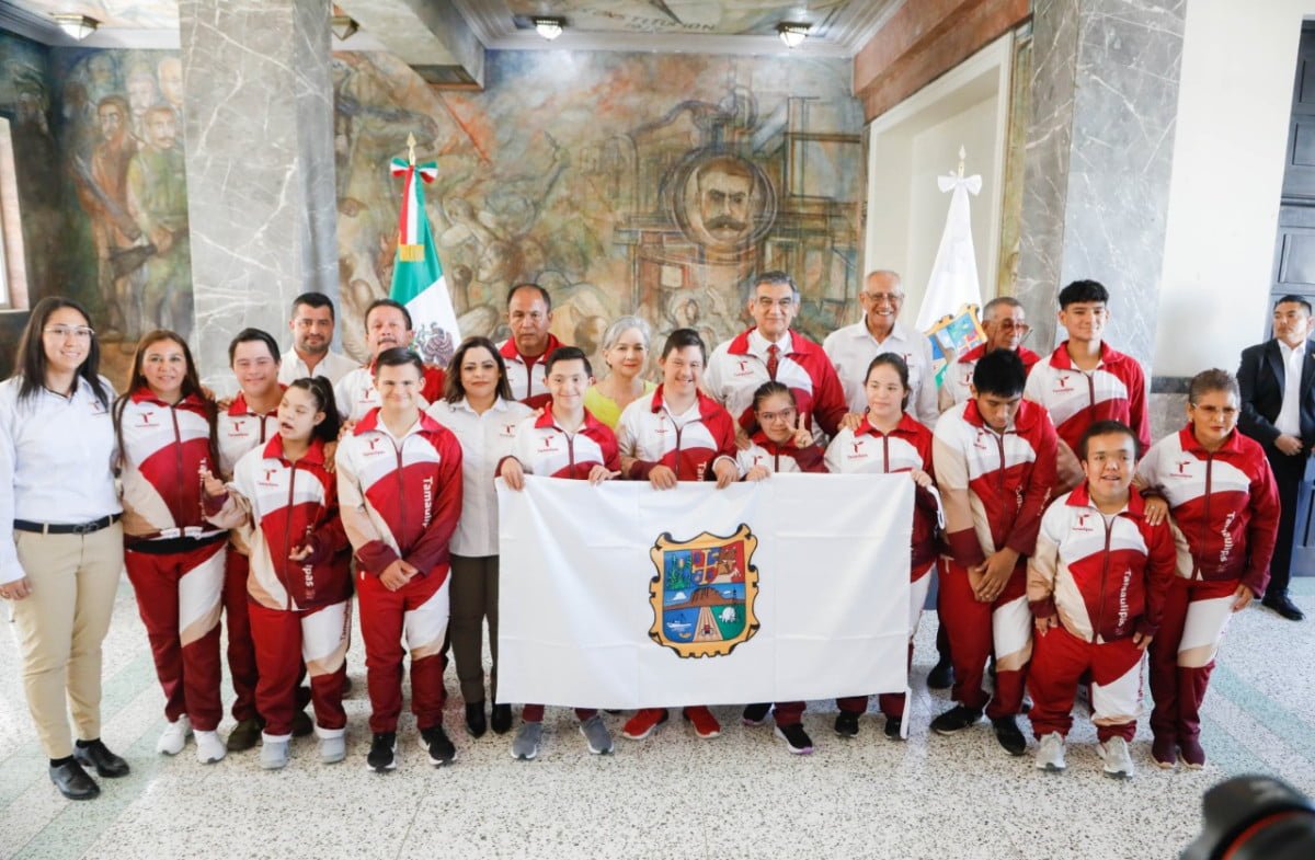 Entregan Gobierno del Estado y DIF Tamaulipas uniformes a deportistas paralímpicos