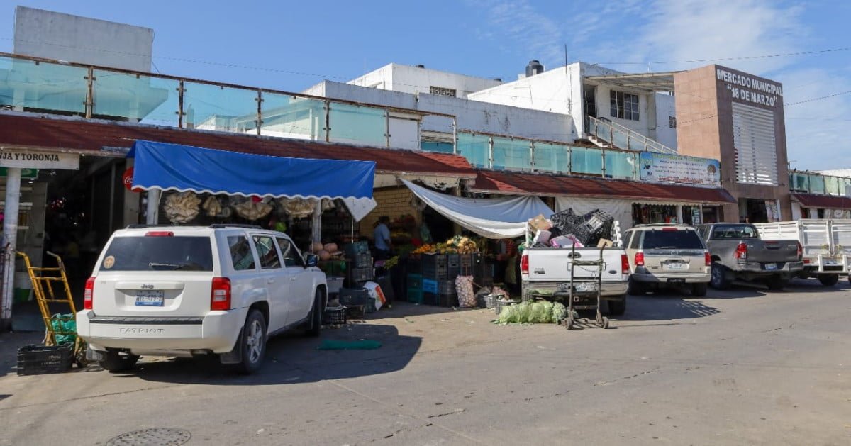 Ofrecen descuentos en impuestos municipales a locatarios del mercado 18 de Marzo