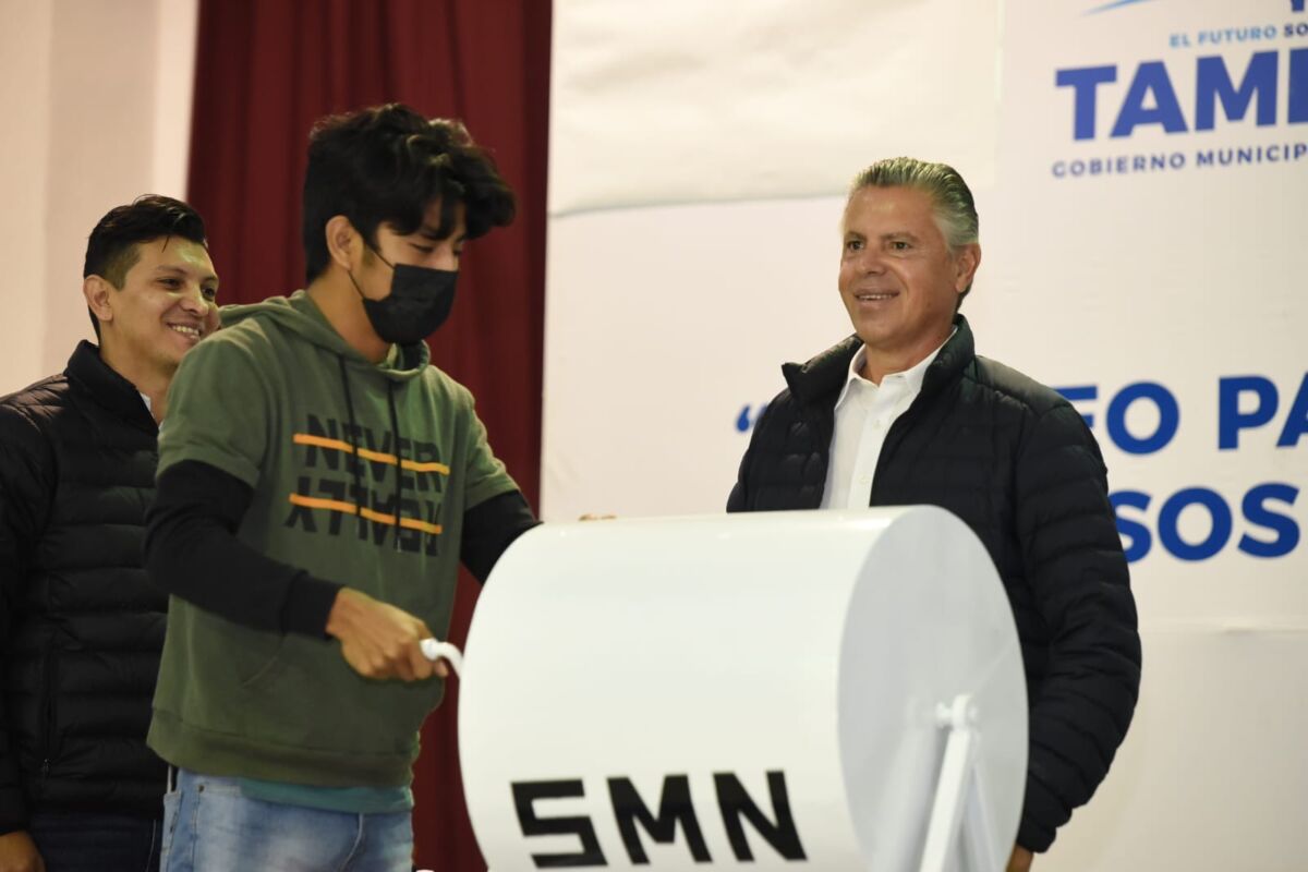 Encabeza Chucho Nader sorteo de conscriptos del SMN