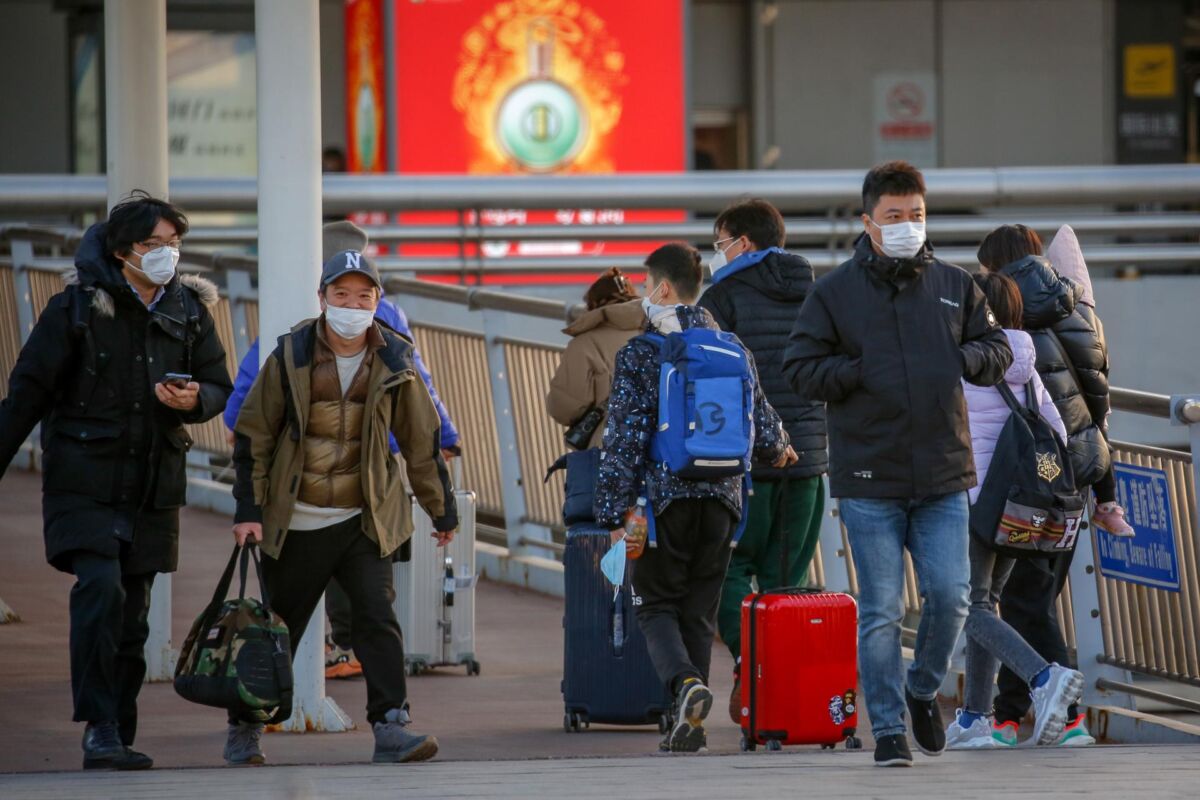 China reabre totalmente sus fronteras tras casi tres años de aplicar su estricta política de “cero Covid”