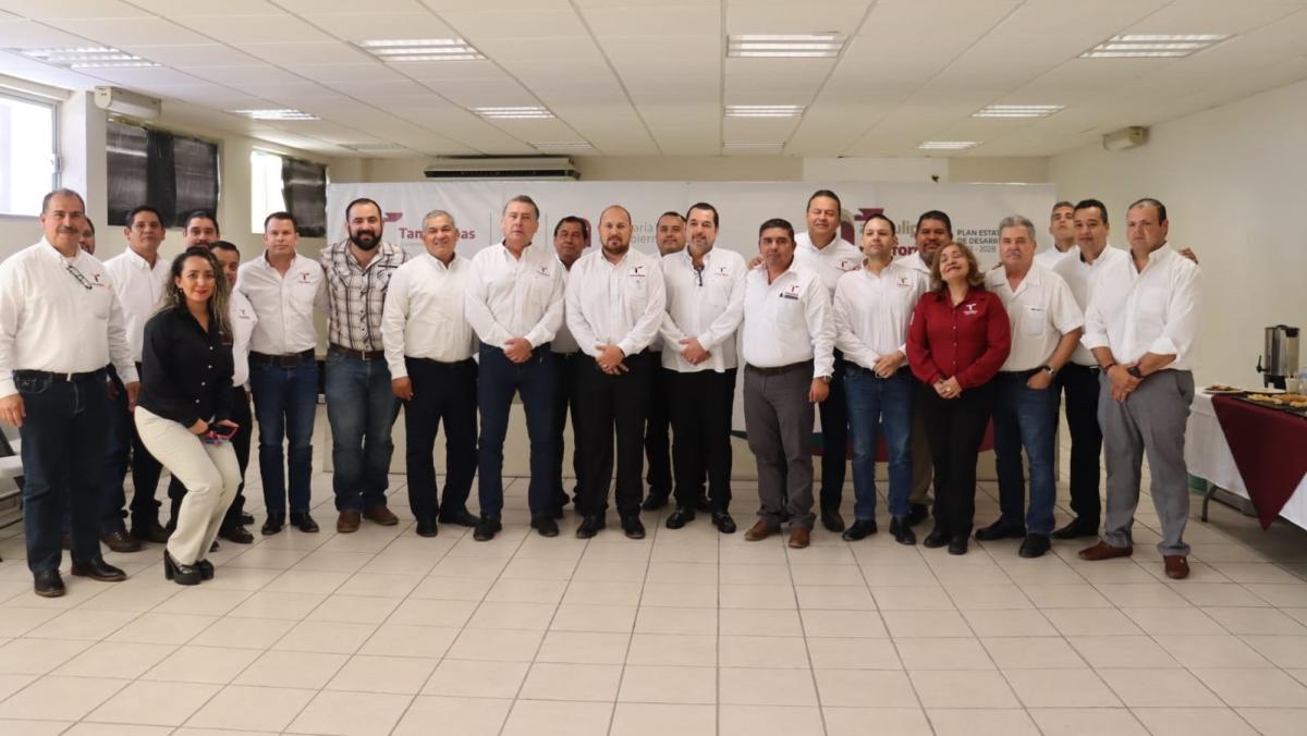 Sostiene reunión de trabajo Secretaría General de Gobierno con delegados de transporte público