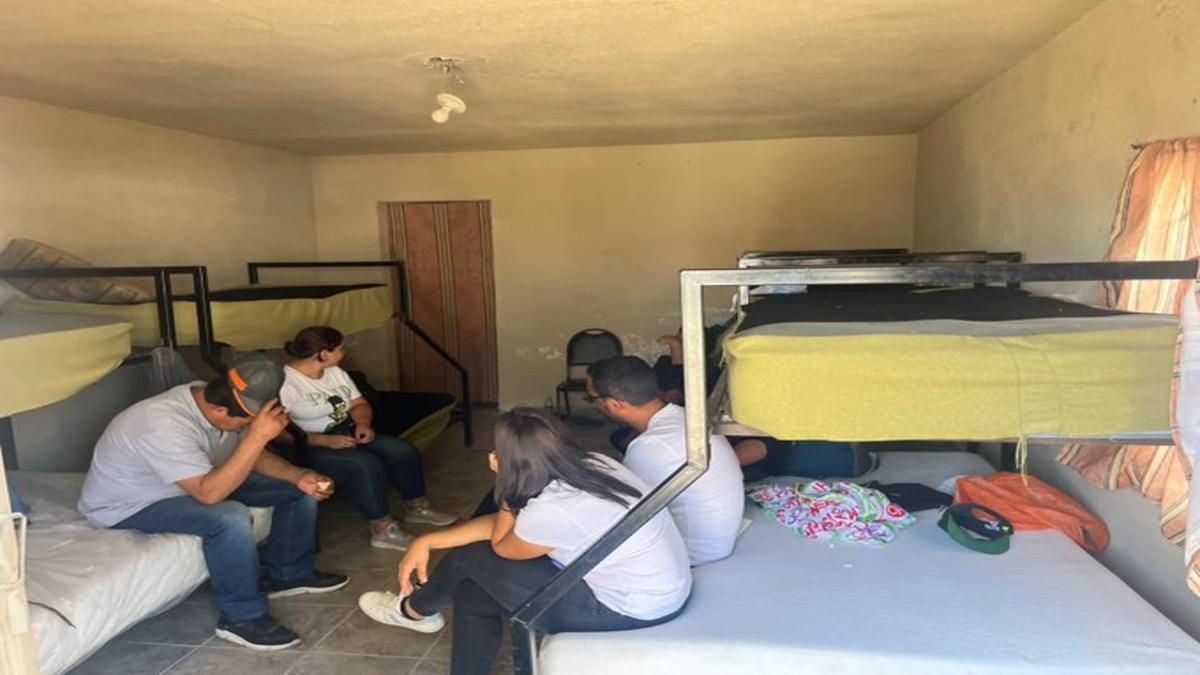 Rescatan a 63 migrantes secuestrados en Sonora
