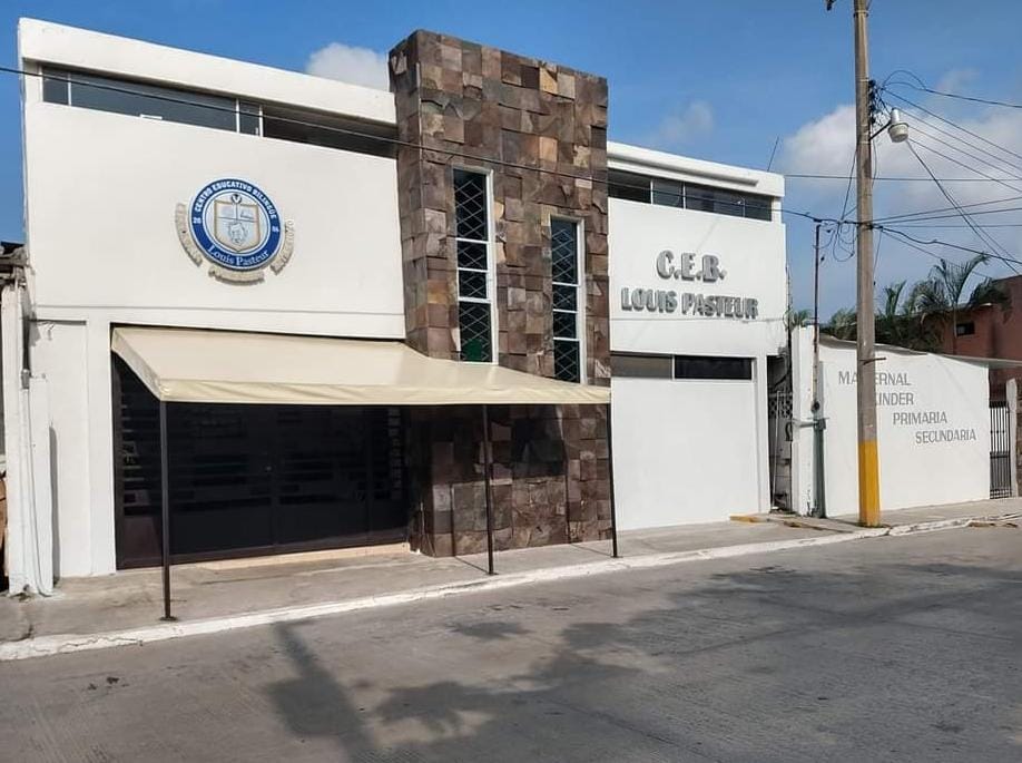Colegio de Tampico discrimina a menor con discapacidad; le niegan la inscripción