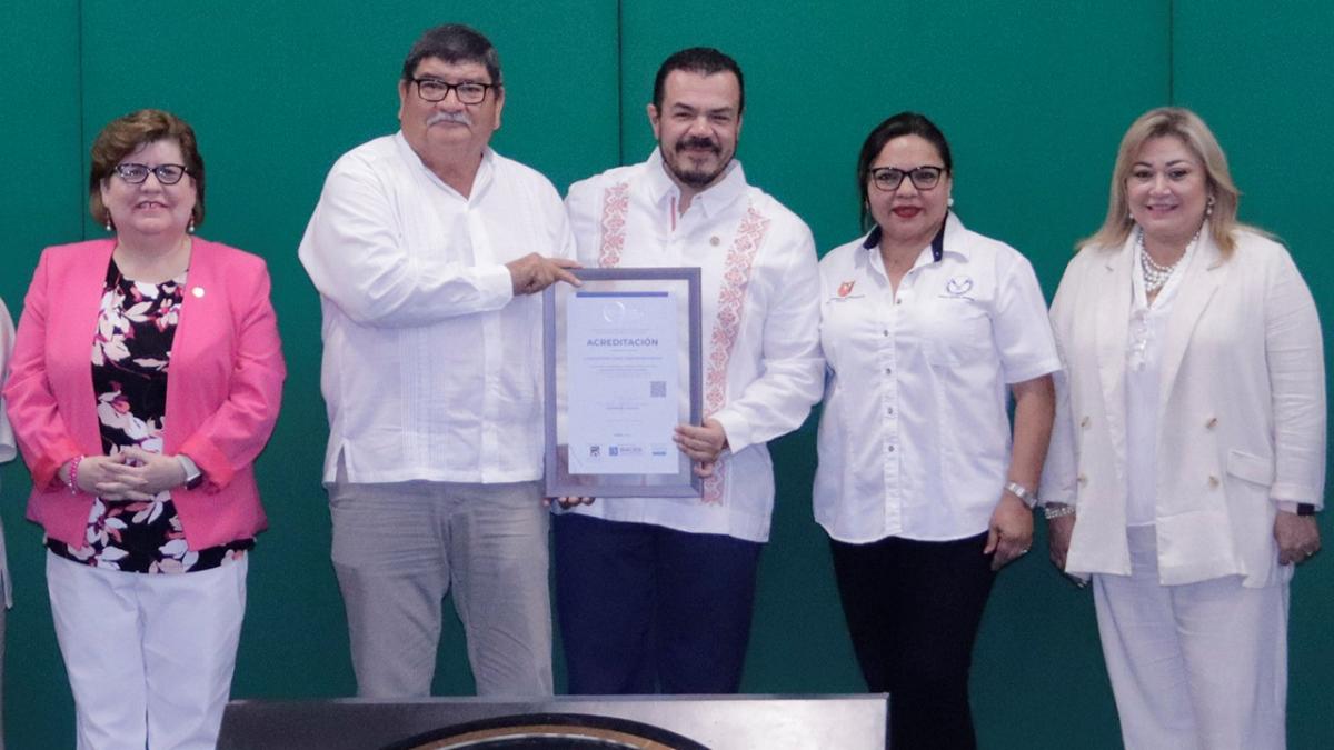 Consolida la UAT calidad de su oferta educativa