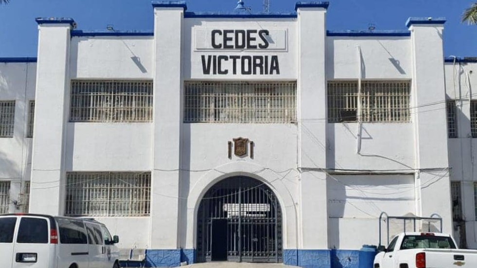 Tras denunciar amenazas, reubican a expolicías acusados por masacre en Camargo