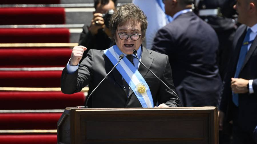 Javier Milei jura como presidente de Argentina