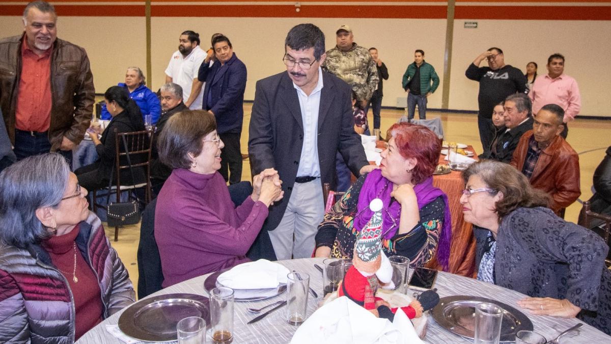 Destaca rector Dámaso Anaya compromiso de la UAT con sus trabajadores