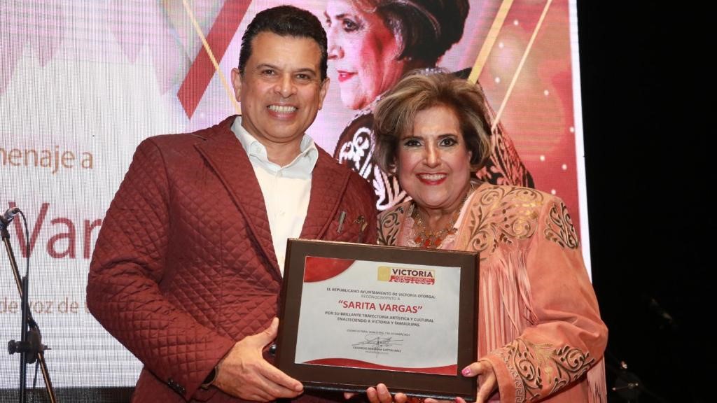 Rinde homenaje gobierno de Victoria a Sarita Vargas