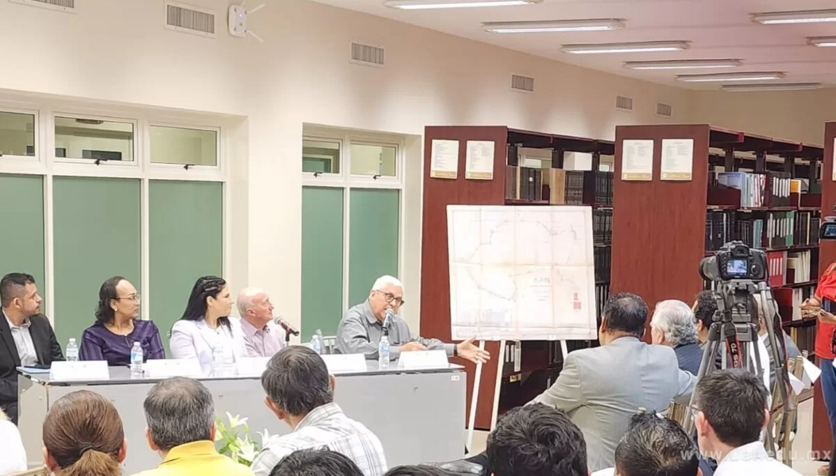 Entrega la UAT documento histórico a la Autónoma de Nuevo León