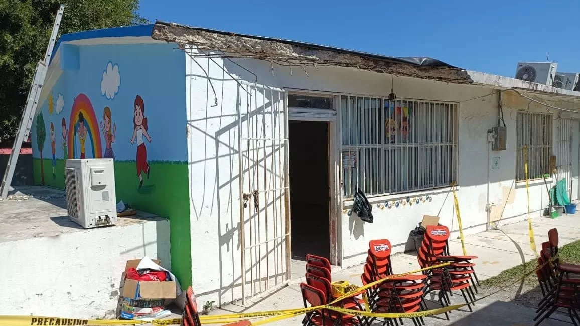 Se desploma marquesina en jardín de niños de Matamoros