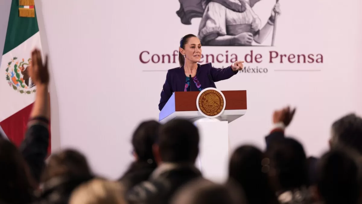 Sheinbaum anuncia inversión de 4 mil millones de pesos para reparar carreteras federales