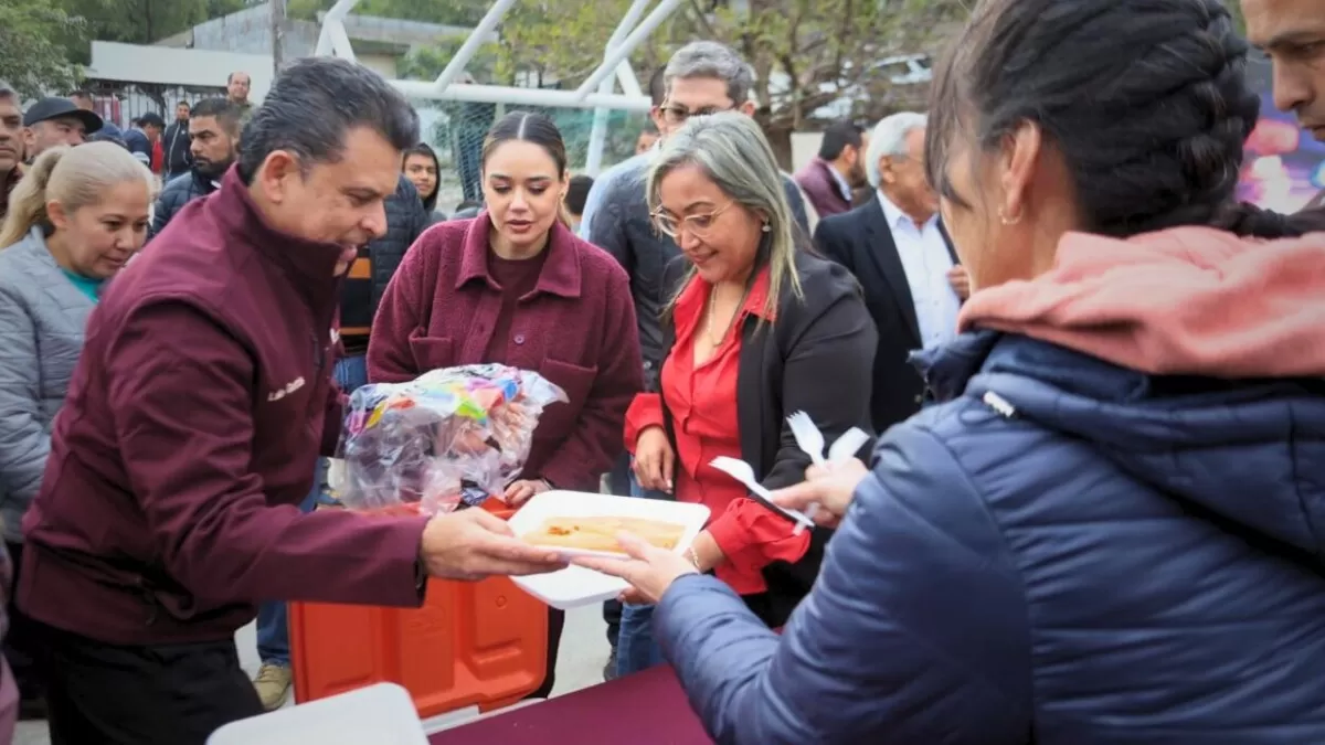 Llevan Lalo y Lucy servicios y programas a La Esperanza