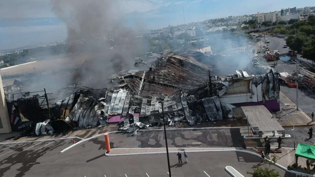 Incendio en Culiacán deja una persona lesionada; evacúan escuela