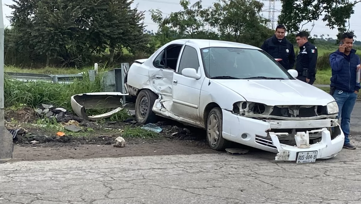 Choca familia regiomontana en Tampico, omitieron señal de alto