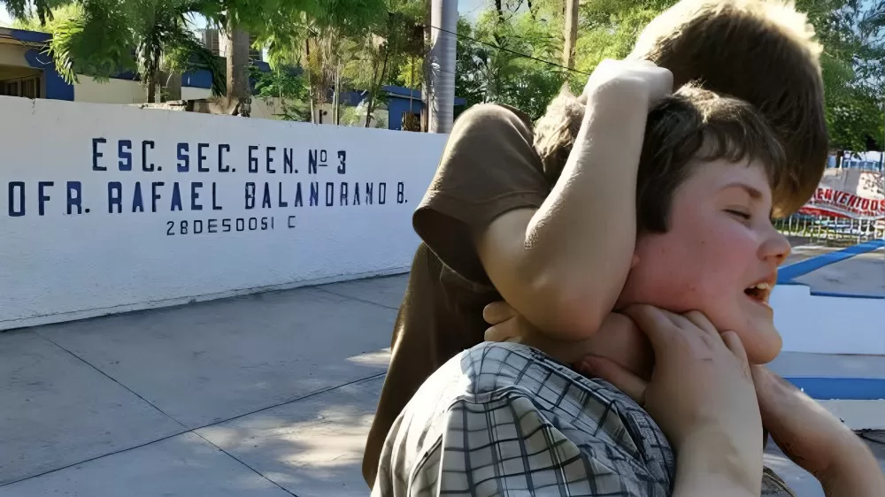 Ahorcan a estudiante hasta dejarlo inconsciente en secundaria de Ciudad Victoria