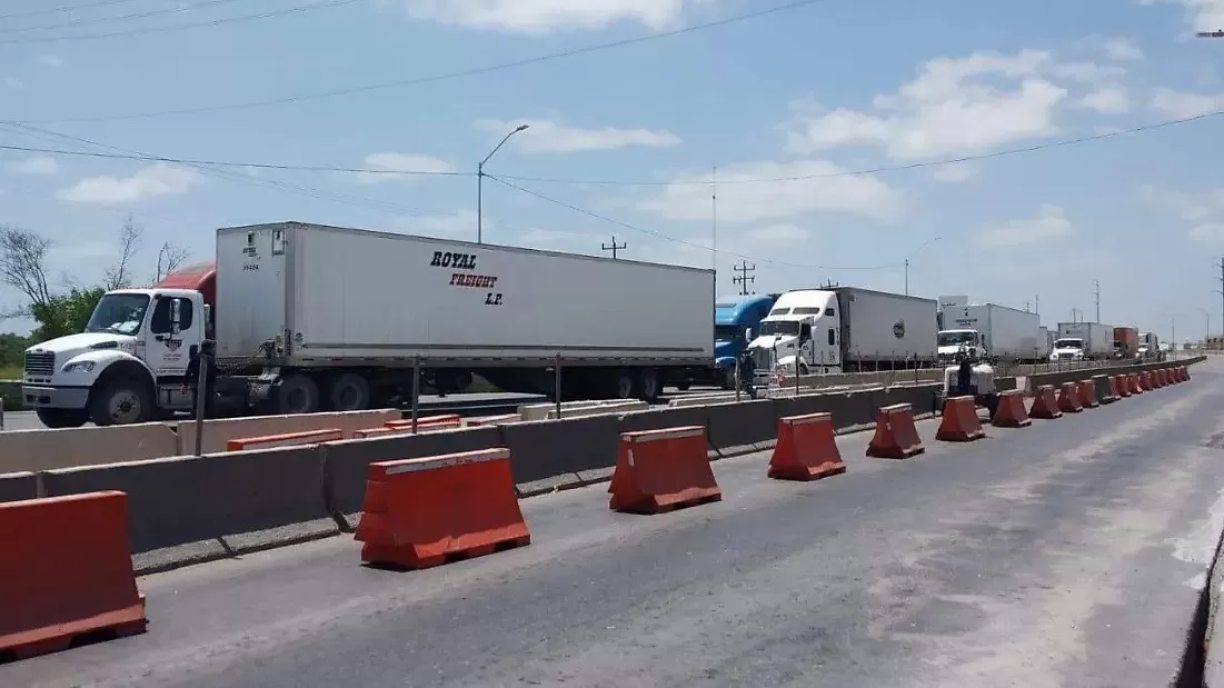 Sigue paralizado cruce internacional Reynosa-Pharr