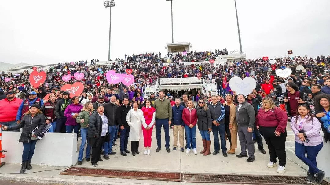 Celebraron más de 3 Mil jóvenes Festival del Amor y la Amistad con Carlos Peña Ortiz