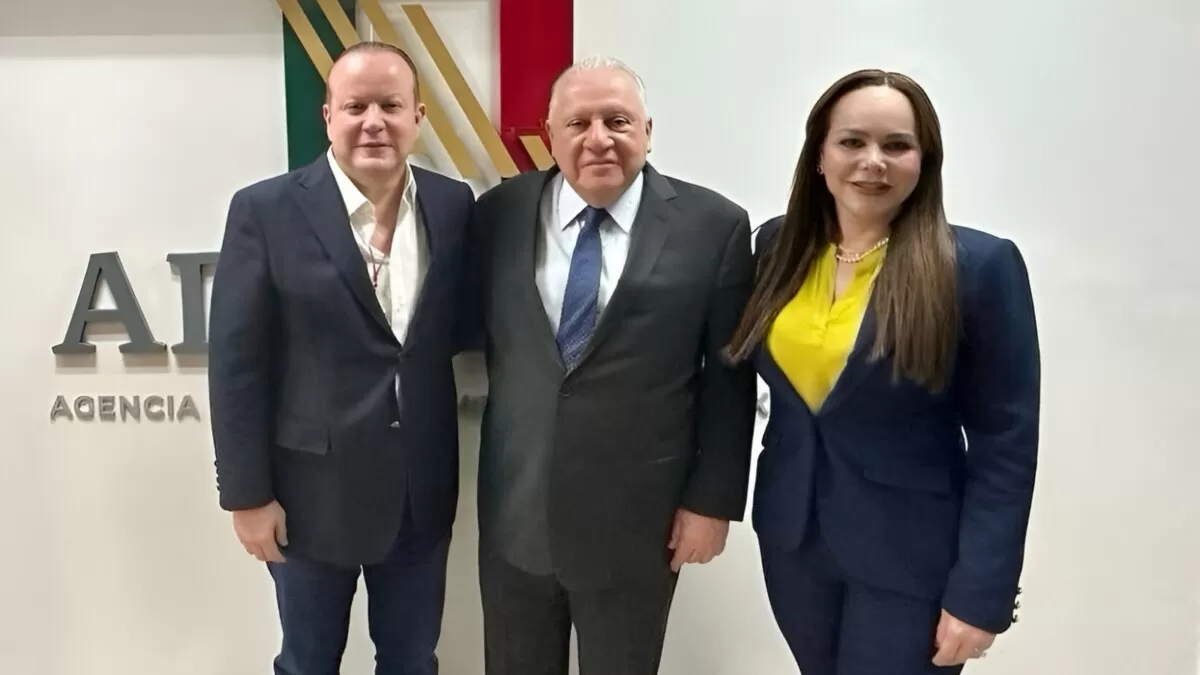 Carmen Lilia Canturosas se reúne con titular de Aduanas para fortalecer comercio en Nuevo Laredo