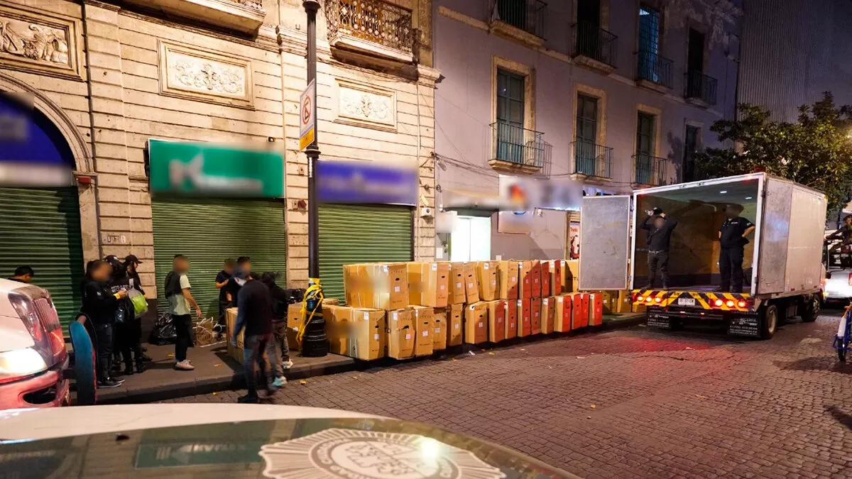 Decomisan más de mil 100 toneladas de vehículos eléctricos en Ciudad de México