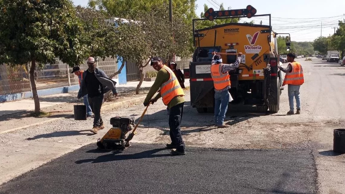 El programa de bacheo en Victoria continúa sin interrupciones para mejorar vialidades
