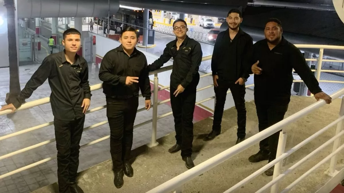 Localizan camioneta de músicos desaparecidos en Rancho Grande