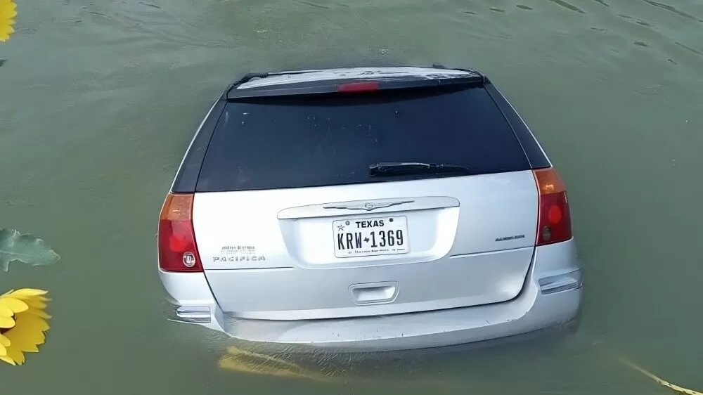 Conductora muere ahogada tras caer en un canal en Reynosa