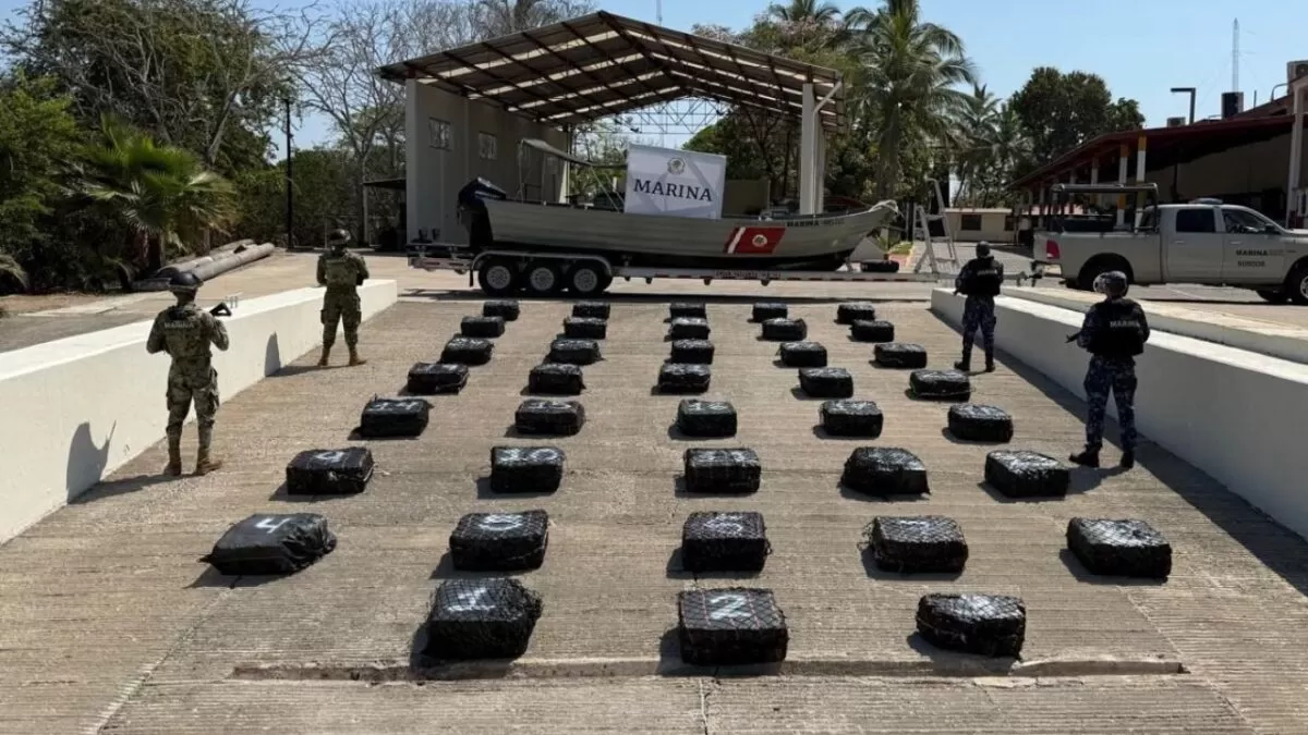 Decomisan más de una tonelada de cocaína frente a costas de Jalisco