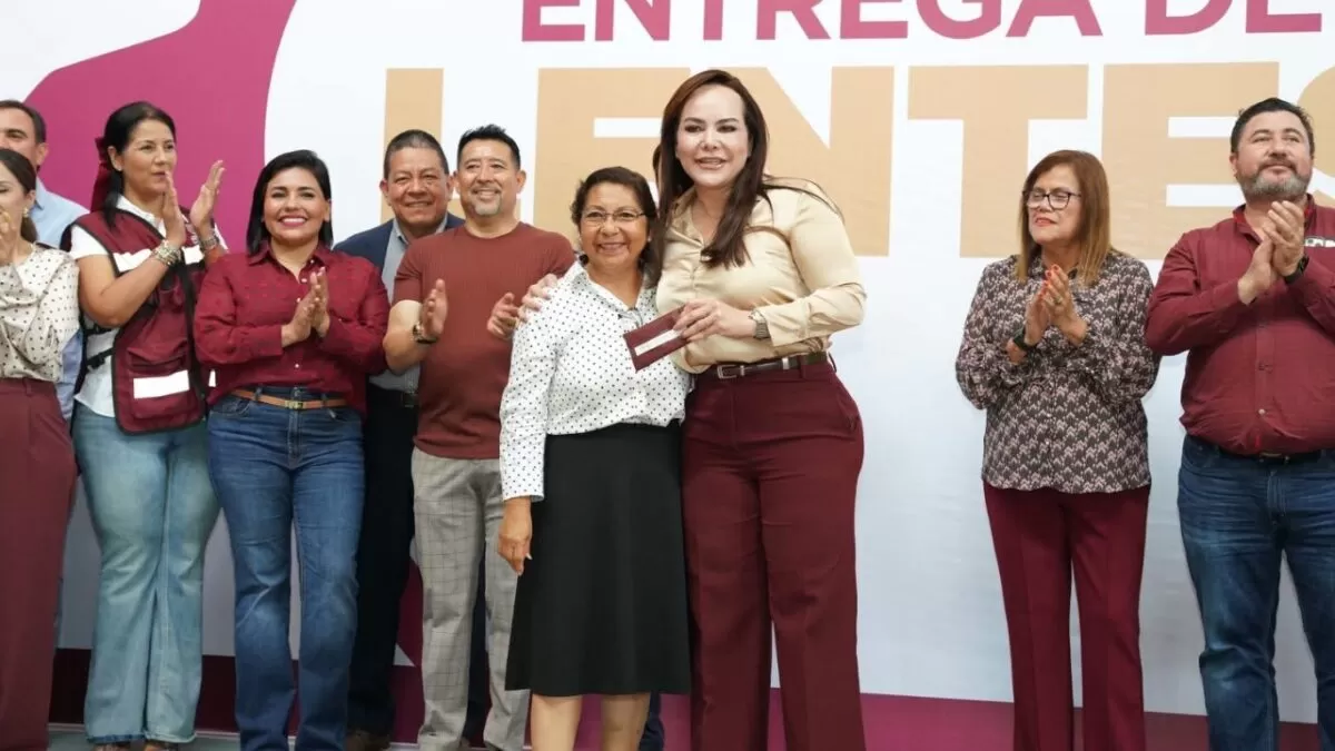 Entregan lentes a 150 personas en apoyo a familias de Nuevo Laredo
