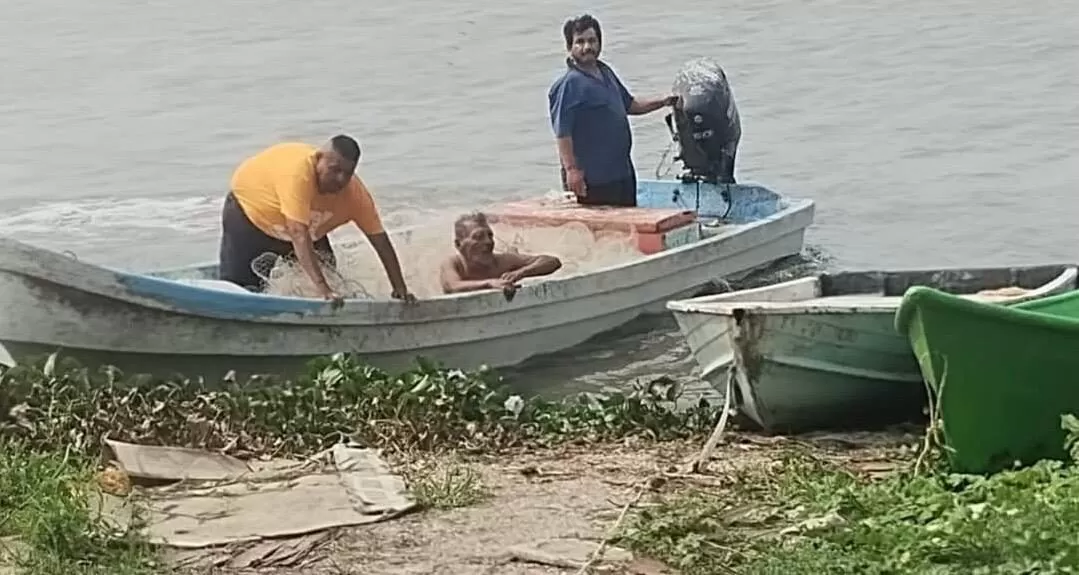 Rescatan a sujeto alcoholizado en la laguna de Champayan