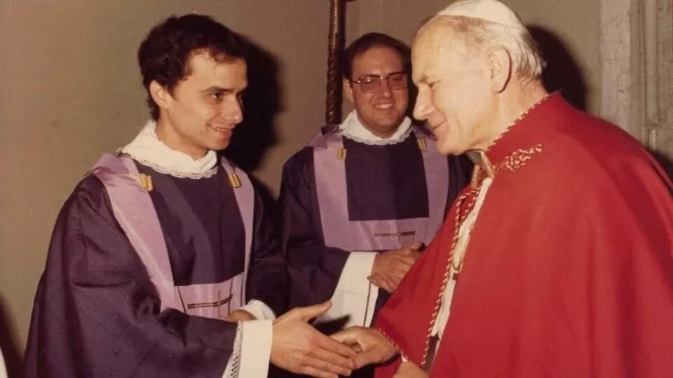 León XIV y su histórico encuentro con Juan Pablo II