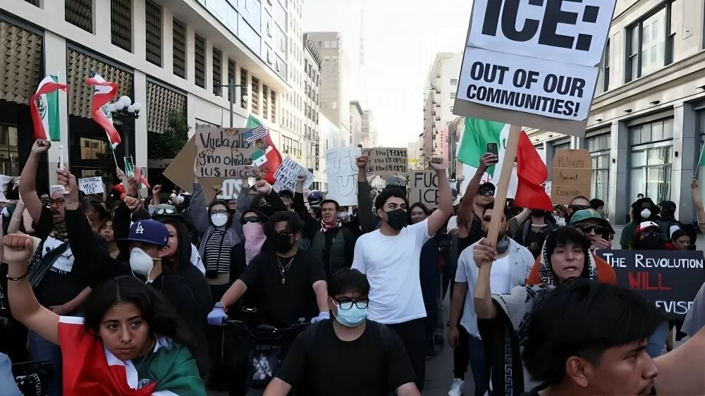 Protestas por redadas provocan toque de queda en Los Ángeles
