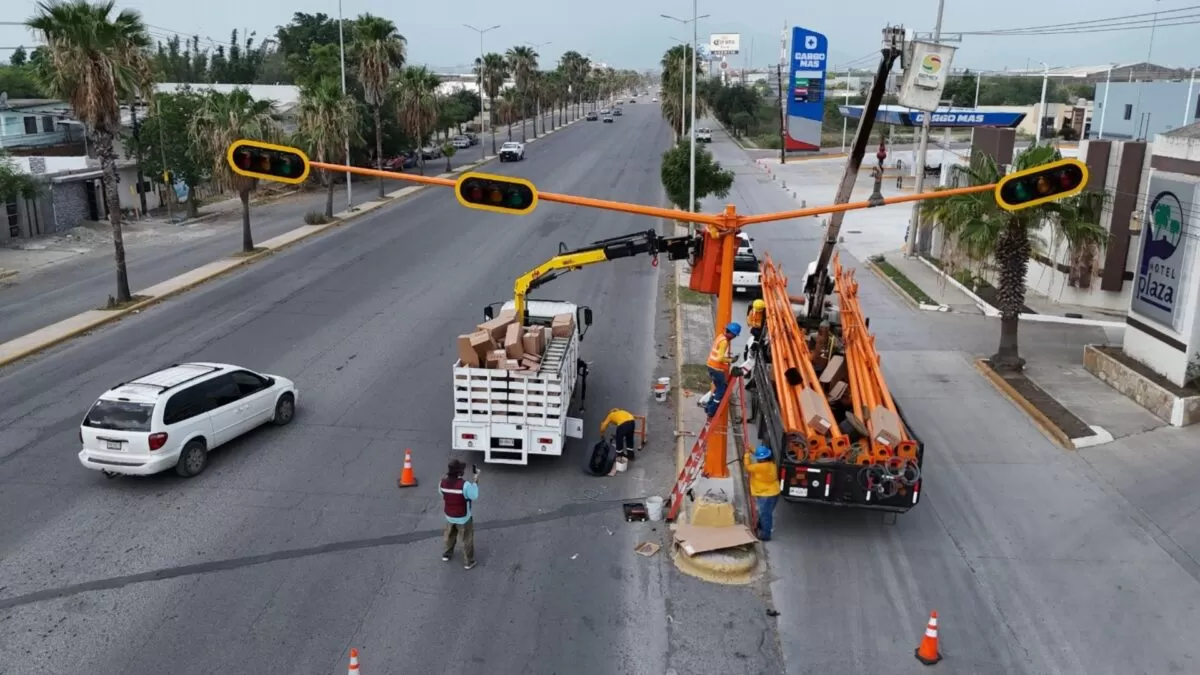Avanza modernización en la capital de Tamaulipas; red semafórica registra 50 % de avance