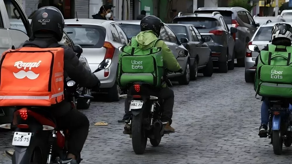 Repartidores de apps tendrán IMSS, aguinaldo e Infonavit