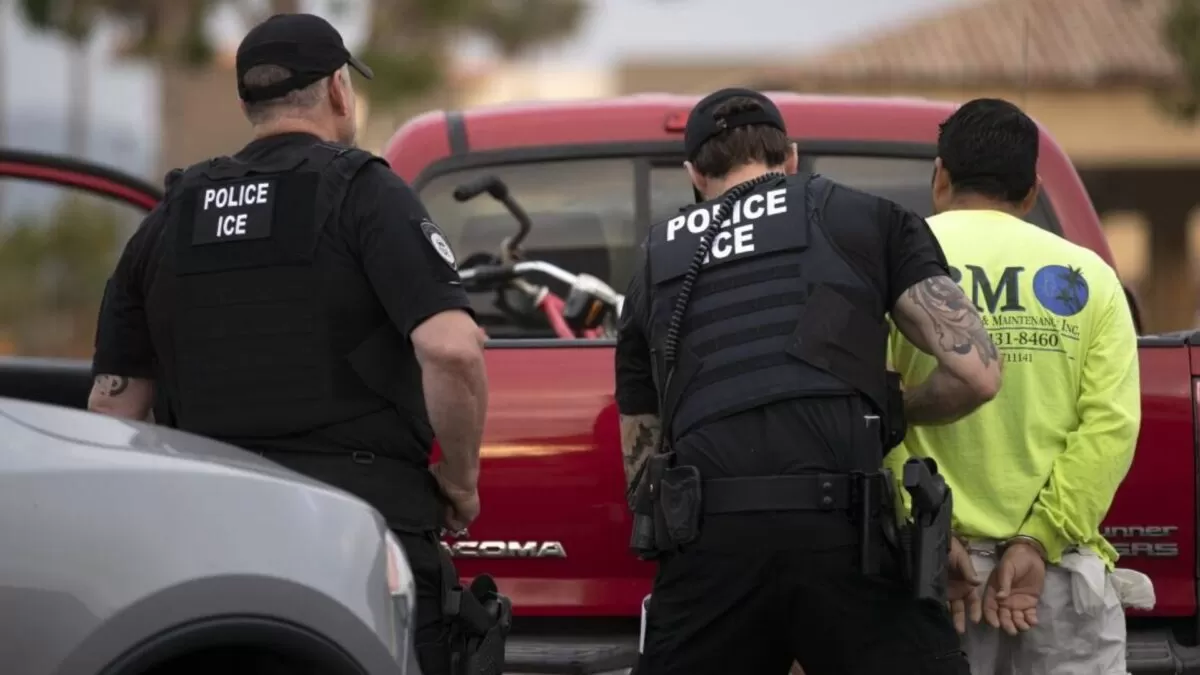 Récord de 59 mil migrantes detenidos por ICE en junio