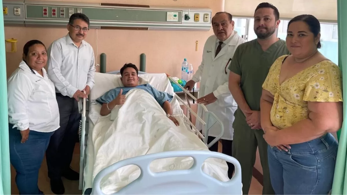 Dan de alta a bomberos atacados por abejas en Altamira