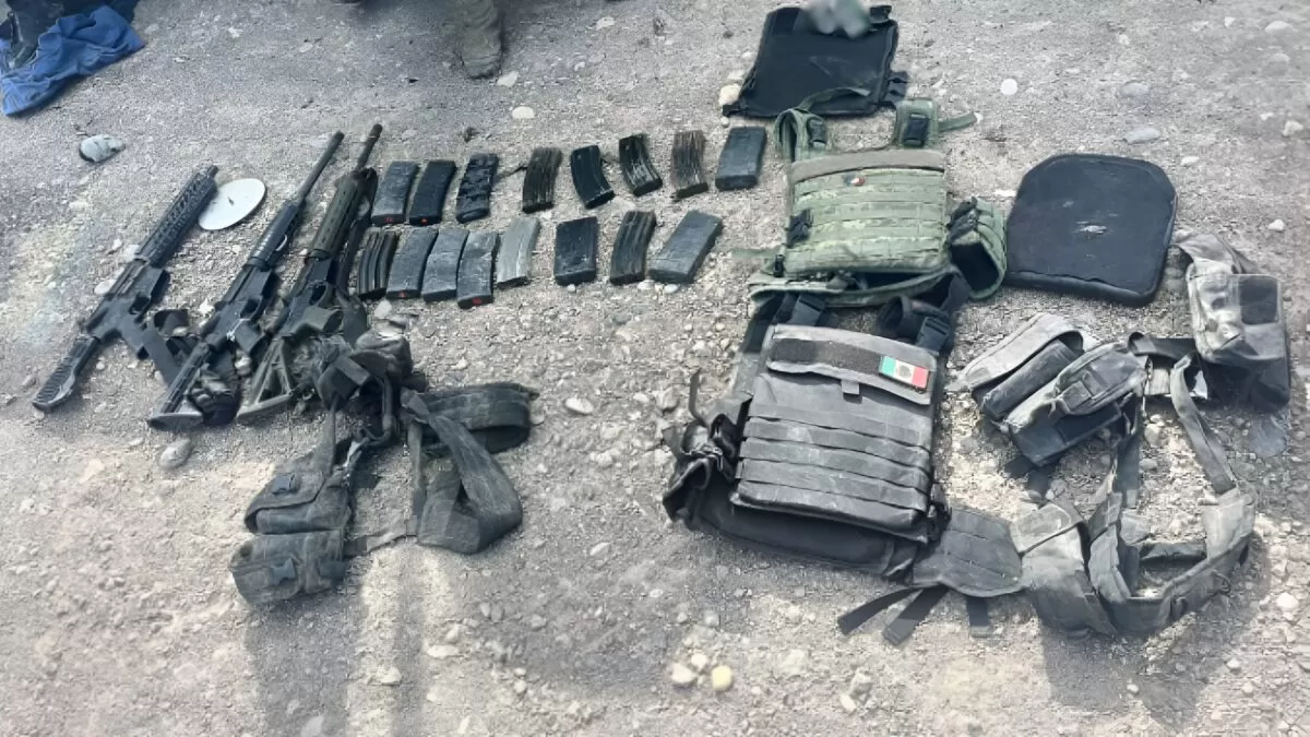 Aseguran armas y vehículo blindado durante operativo en Tamaulipas