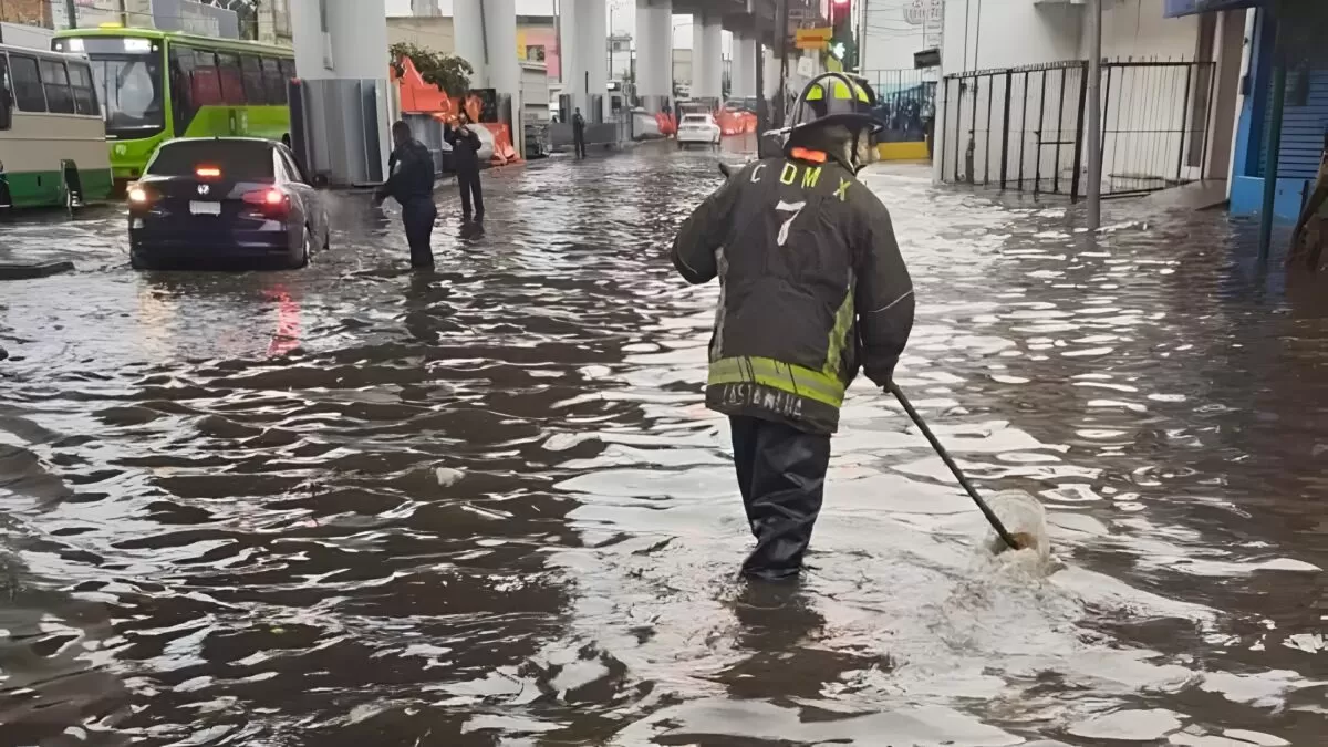 Fuertes lluvias dejan graves afectaciones en Ciudad de México