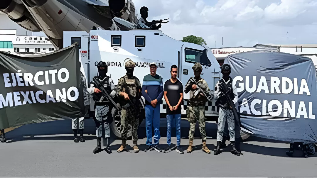 Detienen a tres personas en Reynosa tras operativo de inteligencia; aseguran armas, drogas, dinero y vehículos de lujo