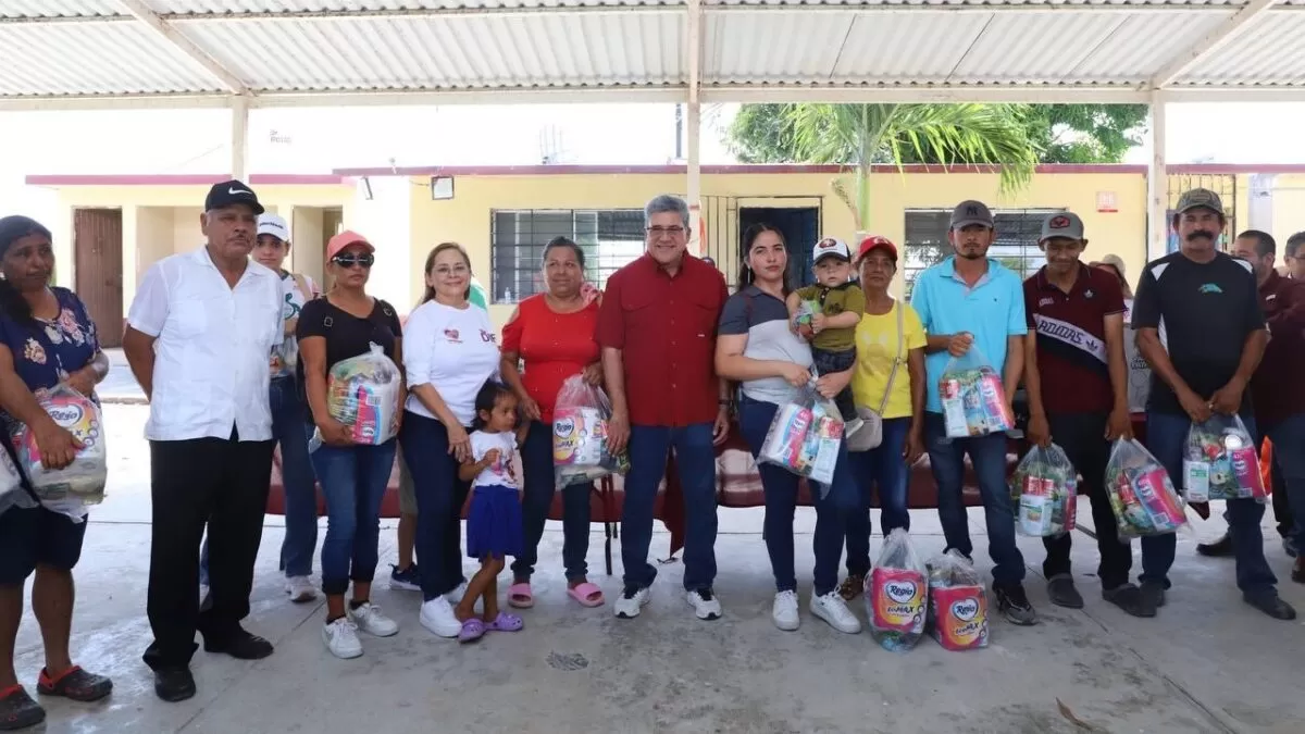 Entregan Gobierno de Altamira y DIF Municipal apoyos alimentarios a comunidad ejidal
