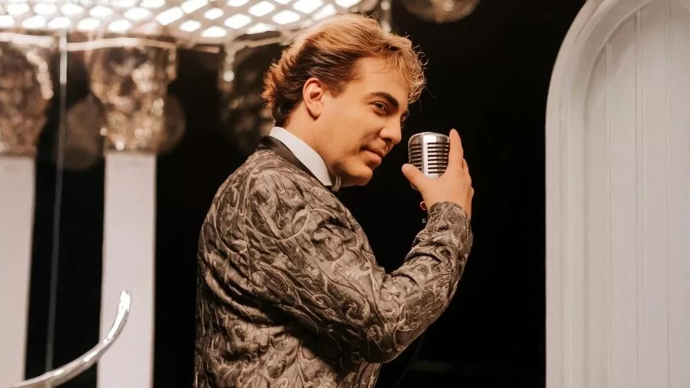 Cristian Castro asegura que ama no hacer nada