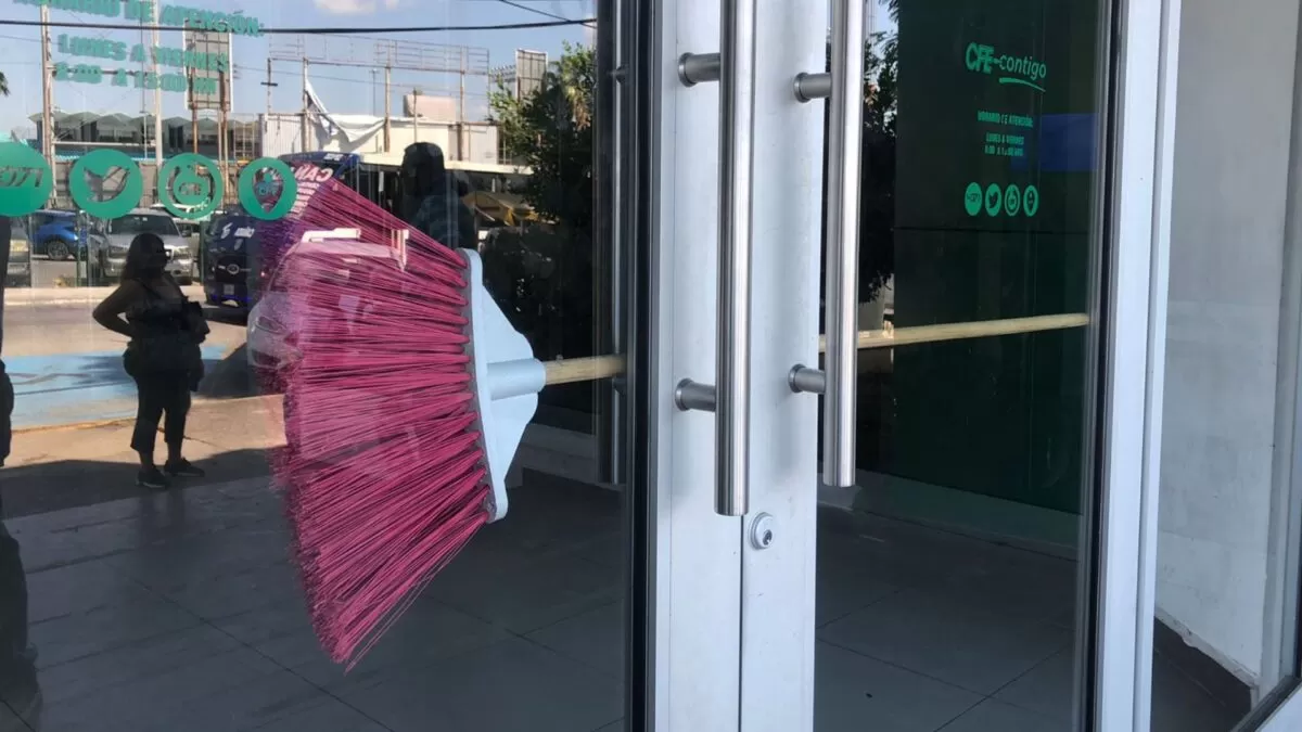 Cierran oficinas de CFE en Reynosa y Río Bravo por falta de uniformes