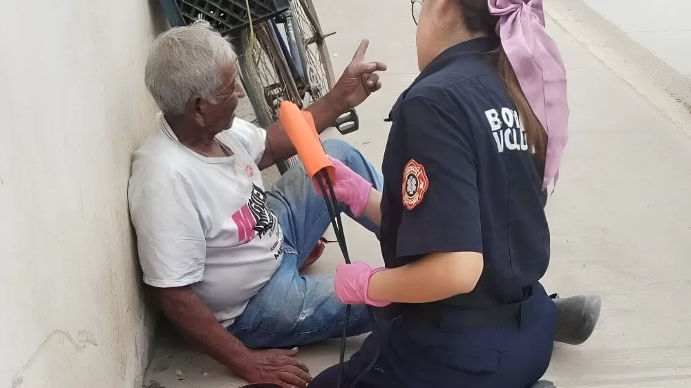 Adulto mayor resulta herido tras caer en alcantarilla sin tapa en Altamira