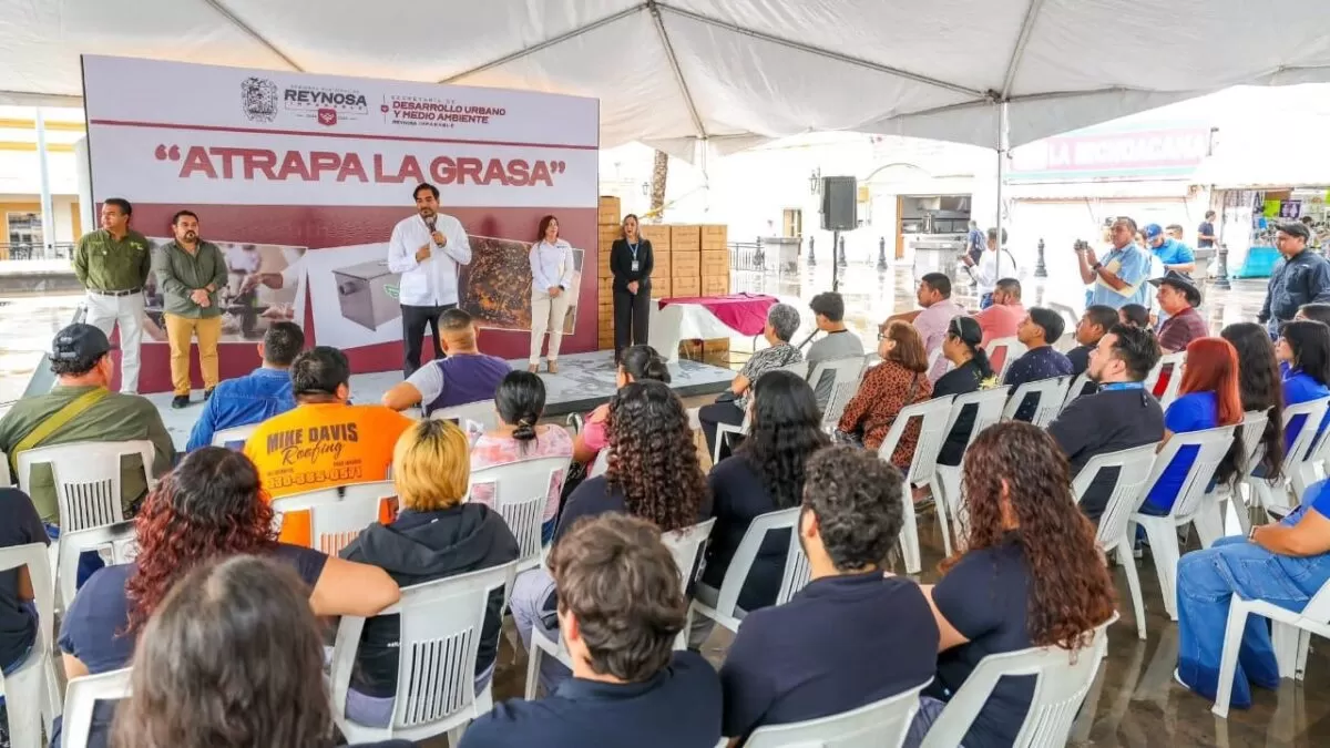 Entregó Carlos Peña trampas de grasa para reducir daños al drenaje sanitario