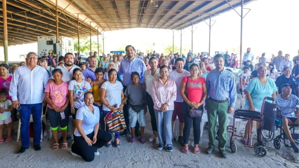 Llevó Alcalde Carlos Peña Ortiz Brigada Médica “Primero Sanos” a colonia 10 de Mayo